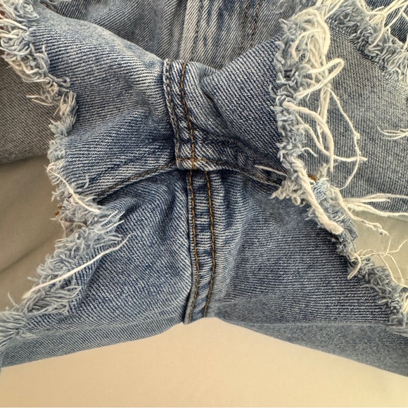 Levi's 550 High Waist Shorts Zip Fly Relaxed Fit Jeans Denim Blue Distressed 32 - Picture 9 of 13